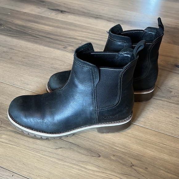 Chaco black Chelsea boot - Picture 4 of 9